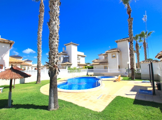 Återförsäljning - Villa - Cabo Roig - la regia