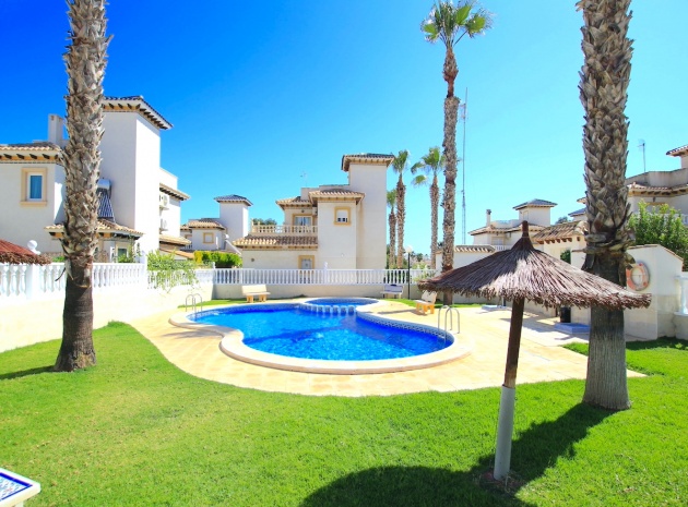 Återförsäljning - Villa - Cabo Roig - la regia