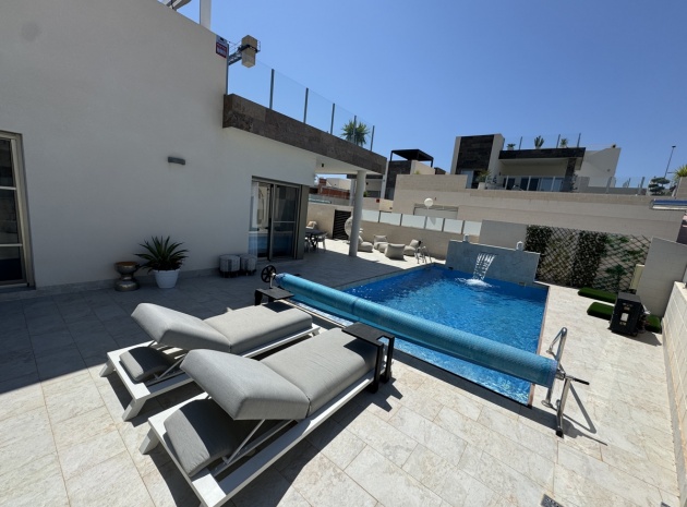 Resale - Villa - Villamartin - PAU 26