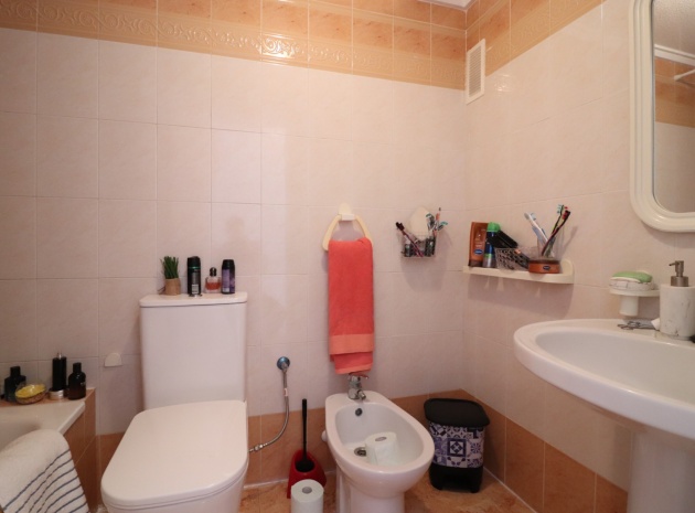 Resale - Apartment - Torrevieja - Altos del Limonar