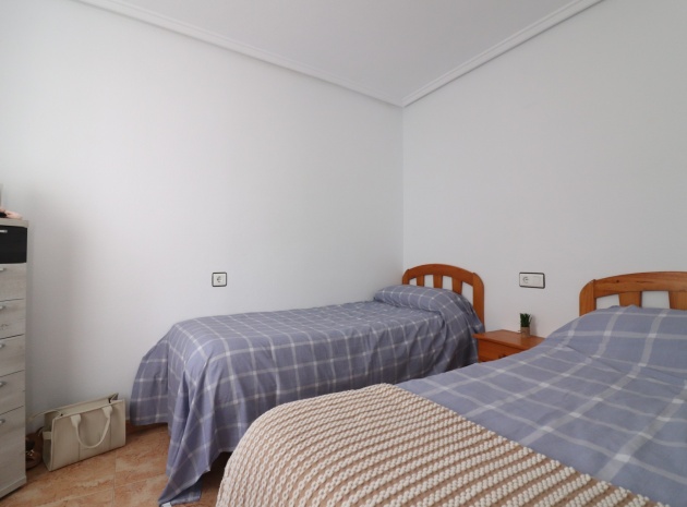 Wiederverkauf - Wohnung - Torrevieja - Altos del Limonar