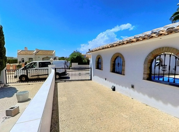 Resale - Villa - Villamartin - Los Dolses