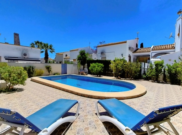 Resale - Villa - Villamartin - Los Dolses