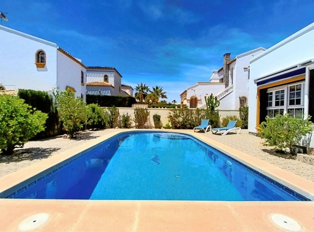 Resale - Villa - Villamartin - Los Dolses