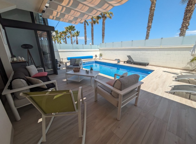 Resale - Villa - Cabo Roig - Lomas de Cabo Roig