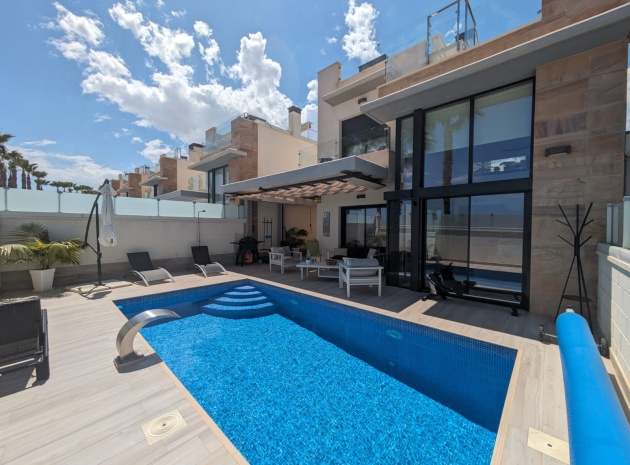 Återförsäljning - Villa - Cabo Roig - Lomas de Cabo Roig