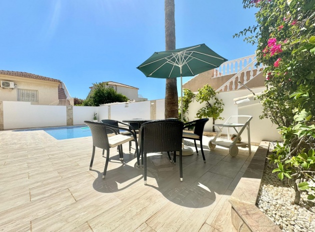 Resale - Villa - Villamartin - El Galan