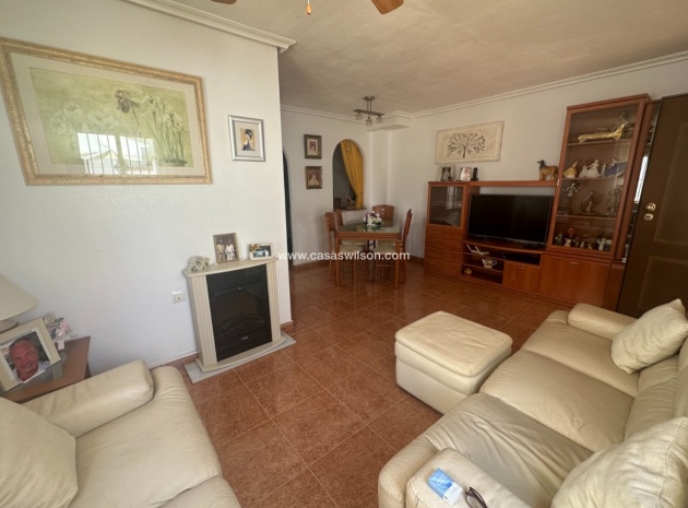 Resale - Villa - Los Montesinos - entre naranjos