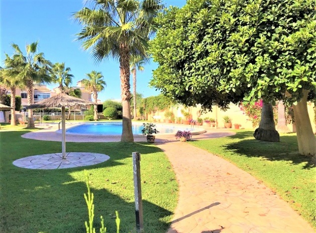 Återförsäljning - Villa - Cabo Roig - la regia