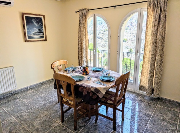 Resale - Villa - Calpe - Maryvilla