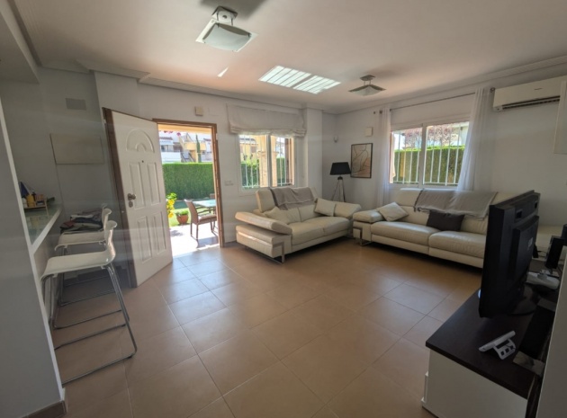 Resale - Villa - Playa Flamenca - zeniamar