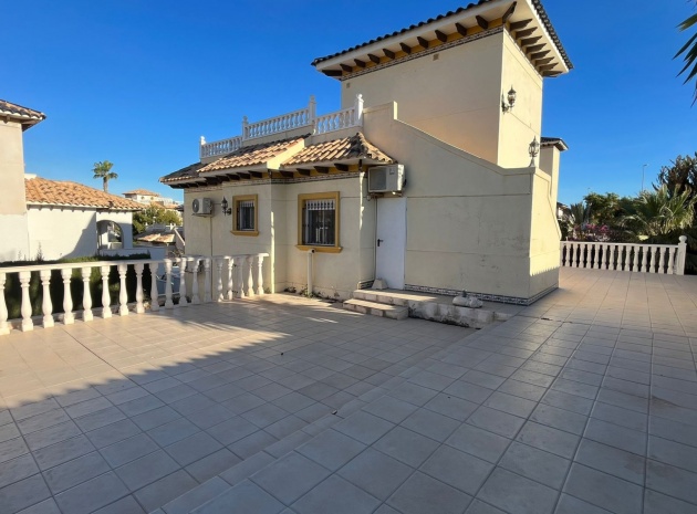 Resale - Villa - Playa Flamenca - san jose