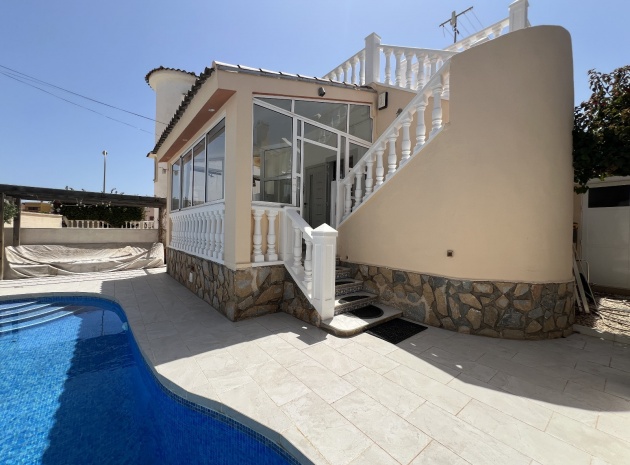 Återförsäljning - Villa - Playa Flamenca - Urb Horizonte