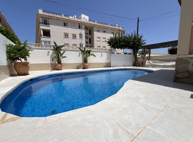 Återförsäljning - Villa - Playa Flamenca - Urb Horizonte