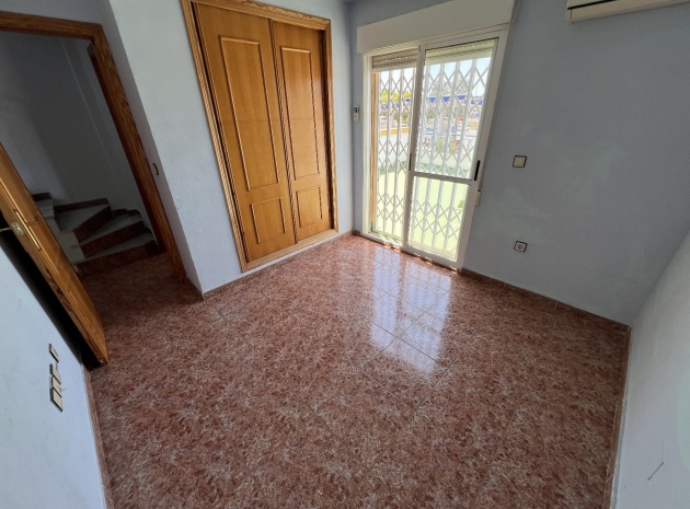 Resale - Villa - Torrevieja - jardin del mar