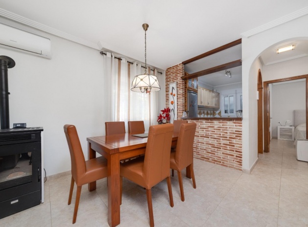 Resale - Villa - Guardamar del Segura - El Raso