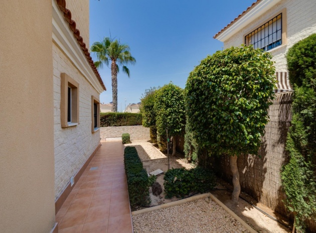 Resale - Villa - Guardamar del Segura - El Raso