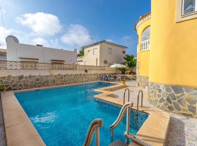 Resale - Villa - Villamartin - blue lagoon