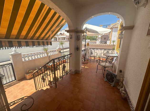 Resale - Townhouse - Los Montesinos - Entre Naranjos