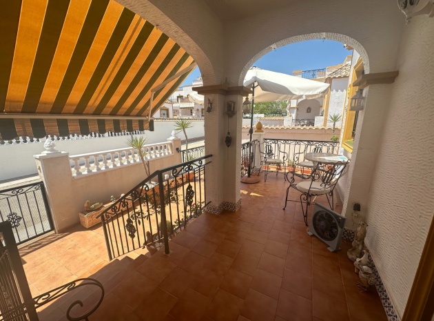 Resale - Townhouse - Los Montesinos - Entre Naranjos