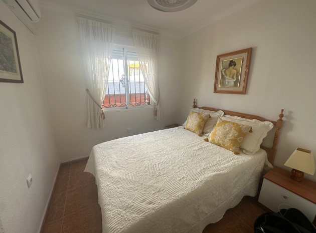 Resale - Townhouse - Los Montesinos - Entre Naranjos