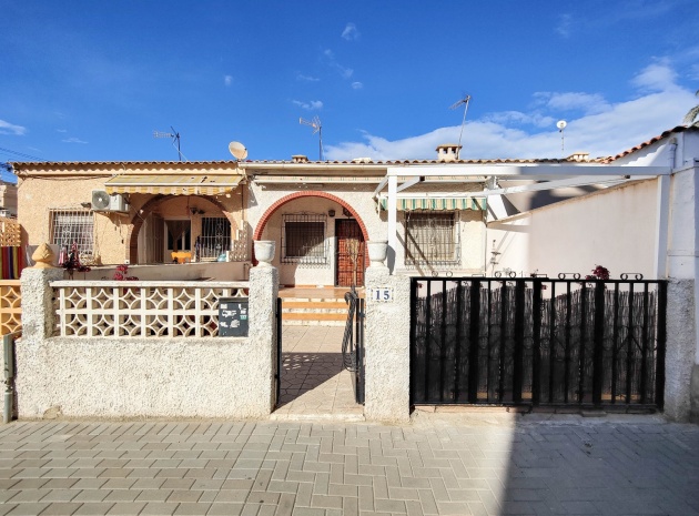 Resale - Bungalow - Torrevieja - Nueva Torrevieja