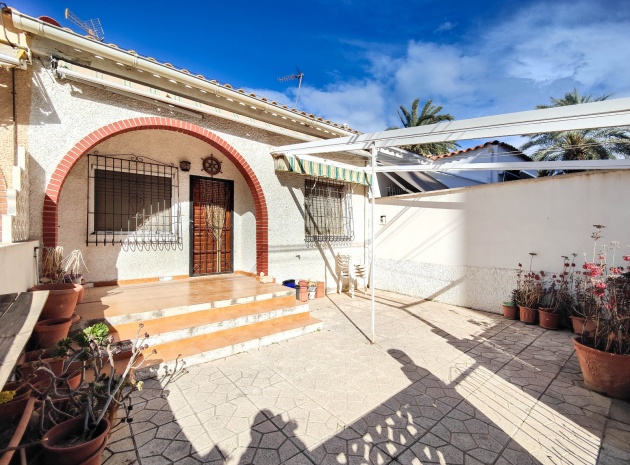 Återförsäljning - Bungalow - Torrevieja - Nueva Torrevieja