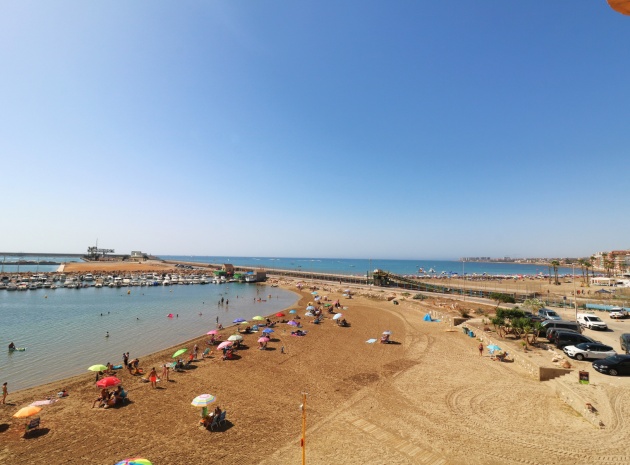 Återförsäljning - Lägenhet - Torrevieja - 1st line to the sea