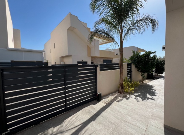 Resale - Villa - Los Montesinos - La Herada