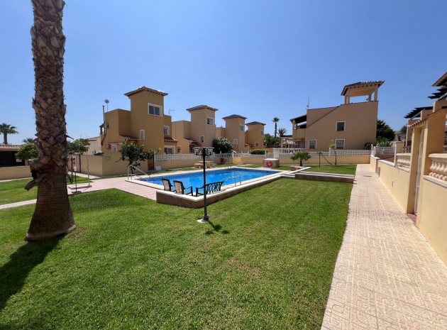 Återförsäljning - Villa - Orihuela - Villamartin