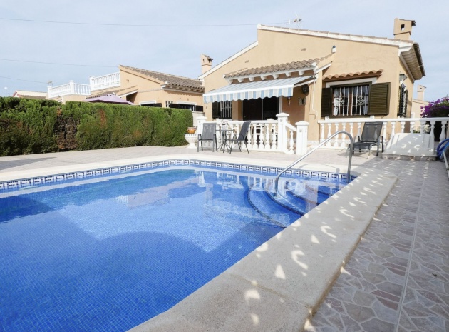 Wederverkoop - Villa - Playa Flamenca - Urb Horizonte