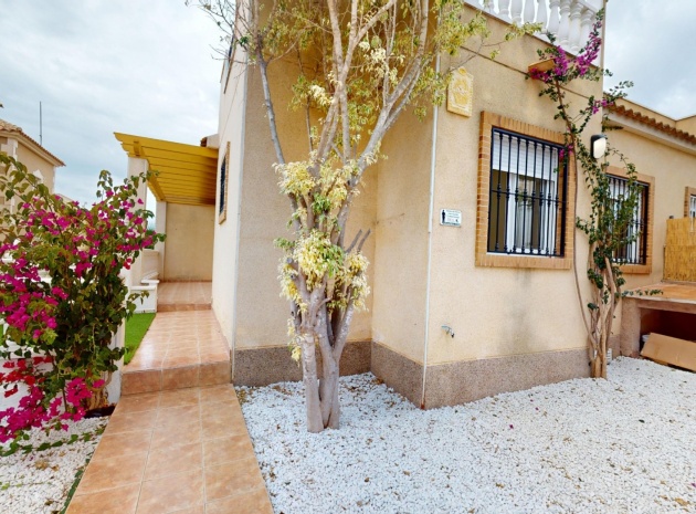 Resale - Townhouse - Villamartin - Blue Lagoon