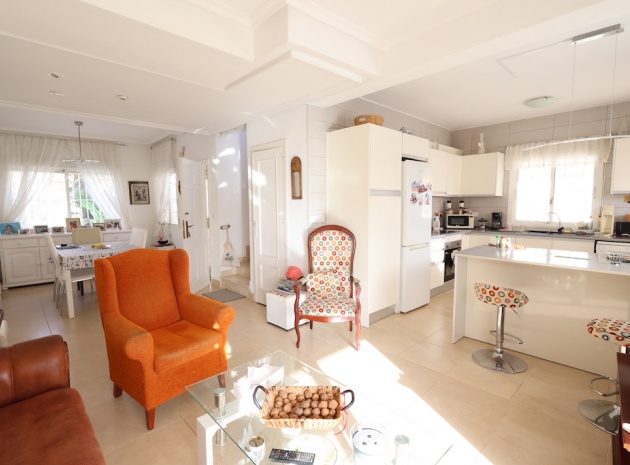 Resale - Villa - Playa Flamenca