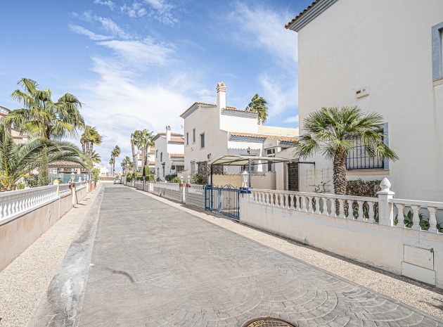 Återförsäljning - Villa - Playa Flamenca - Res. Rueda