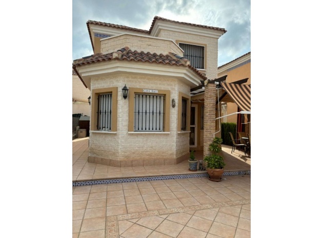 Wederverkoop - Villa - Guardamar del Segura - El Raso