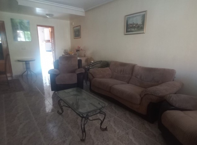 Resale - Townhouse - Villamartin - bosque de las lomas