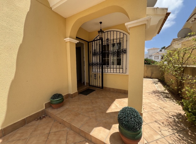 Resale - Villa - Villamartin - Los Dolses