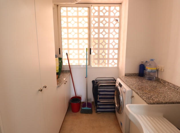 Resale - Apartment - Torrevieja - Playa Del Cura