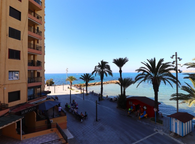 Återförsäljning - Lägenhet - Torrevieja - Playa Del Cura