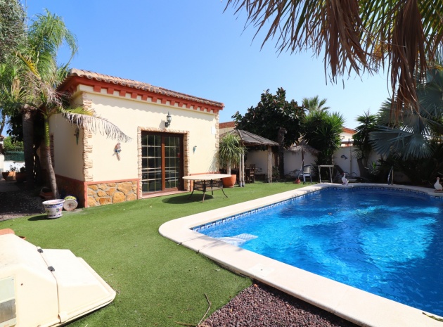 Resale - Villa - Formentera del Segura - Fincas de La Vega