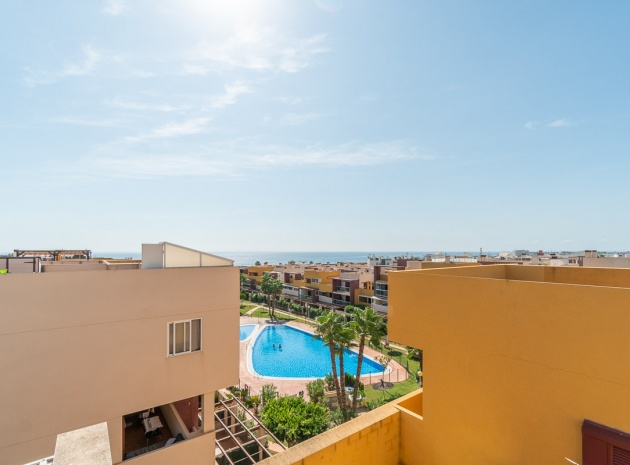 Resale - Apartment - Playa Flamenca - el bosque