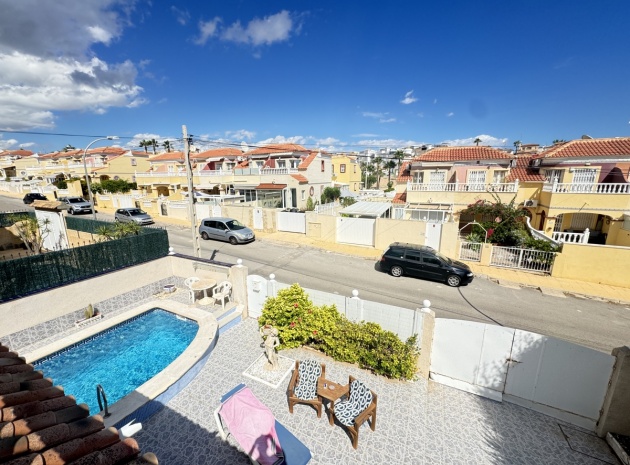 Resale - Villa - Villamartin