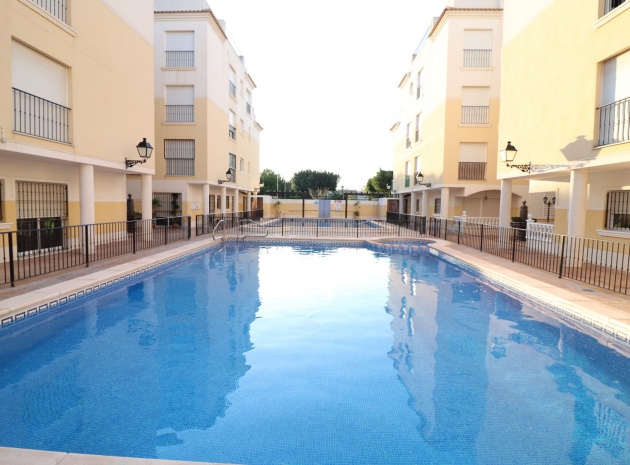 Resale - Apartment - Formentera del Segura - Formentera - Village