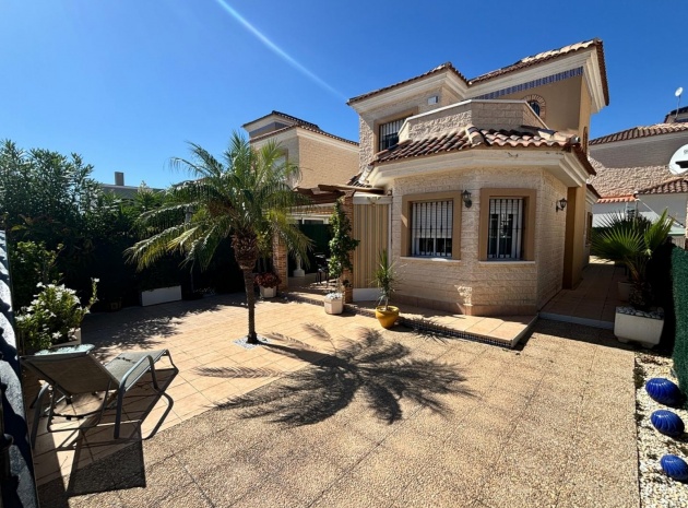 Resale - Villa - Guardamar del Segura - El Raso