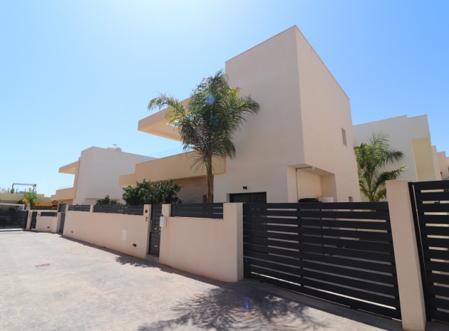 Resale - Villa - Los Montesinos - La Herrada