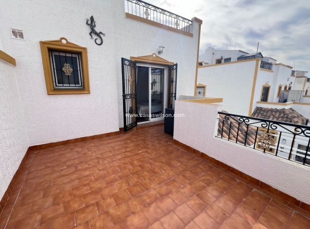 Resale - Villa - Los Montesinos - entre naranjos