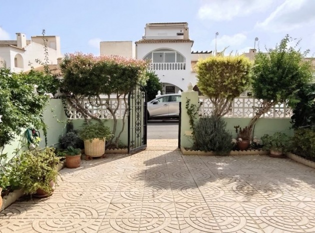 Resale - Bungalow - Villamartin - La Fuente