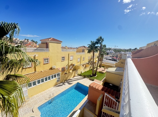 Resale - Townhouse - Villamartin