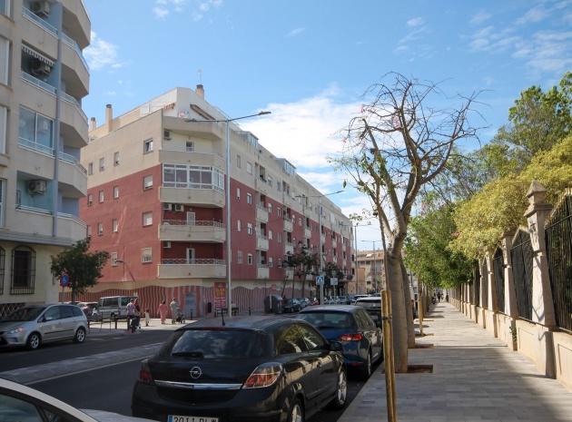 Återförsäljning - Lägenhet - Torrevieja