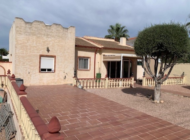 Resale - Villa - Torrevieja - San Luis